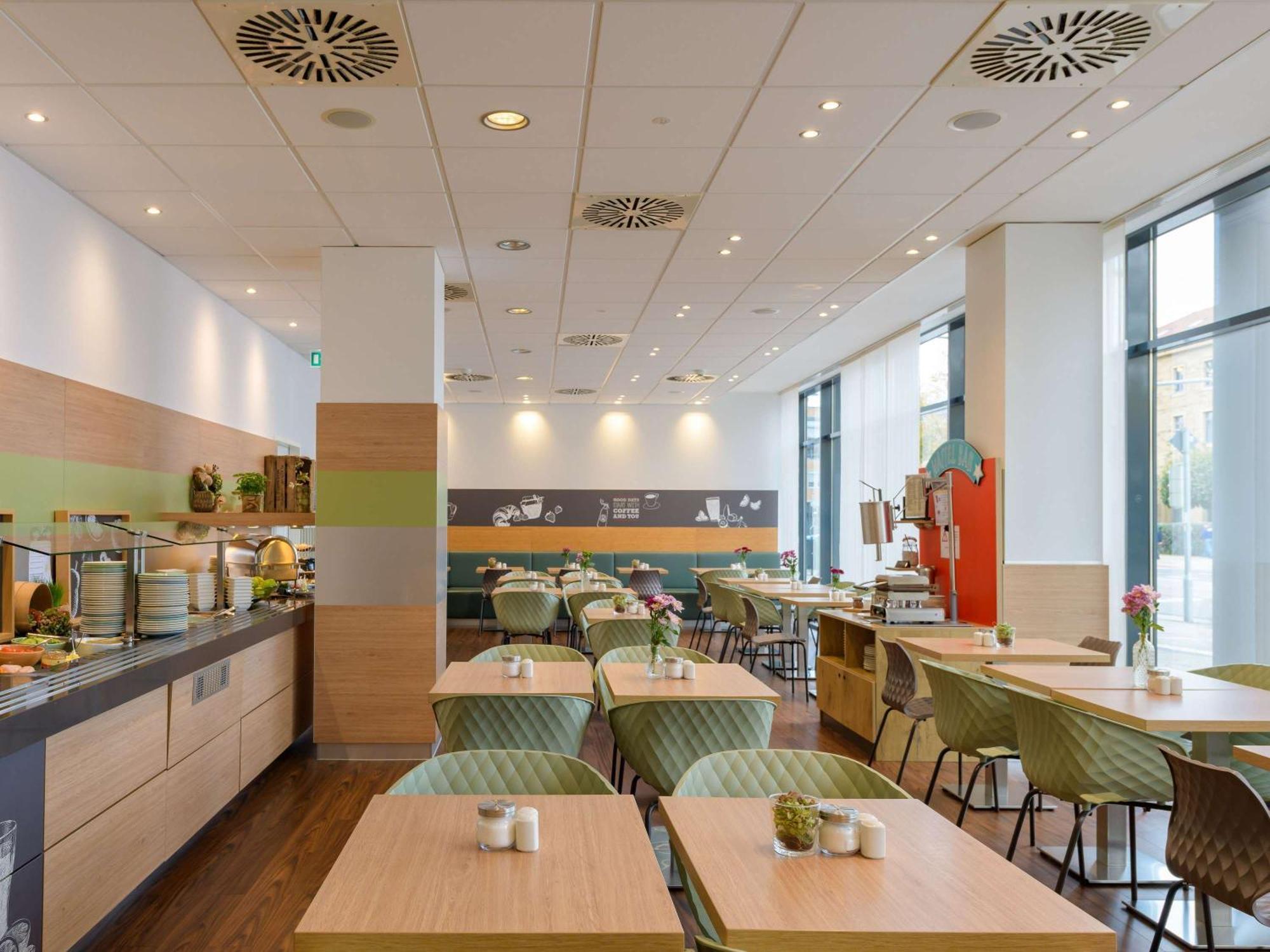 ibis Heilbronn City Buitenkant foto